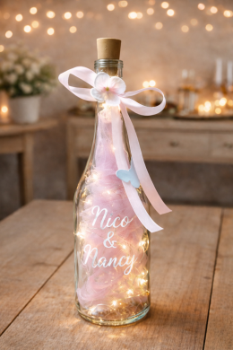 Flasche mit Tüll und Licht